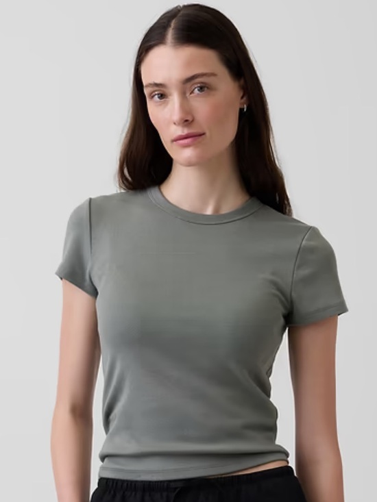 GAP Tops - Modern Crew T-Shirt — Vintage Palm Green